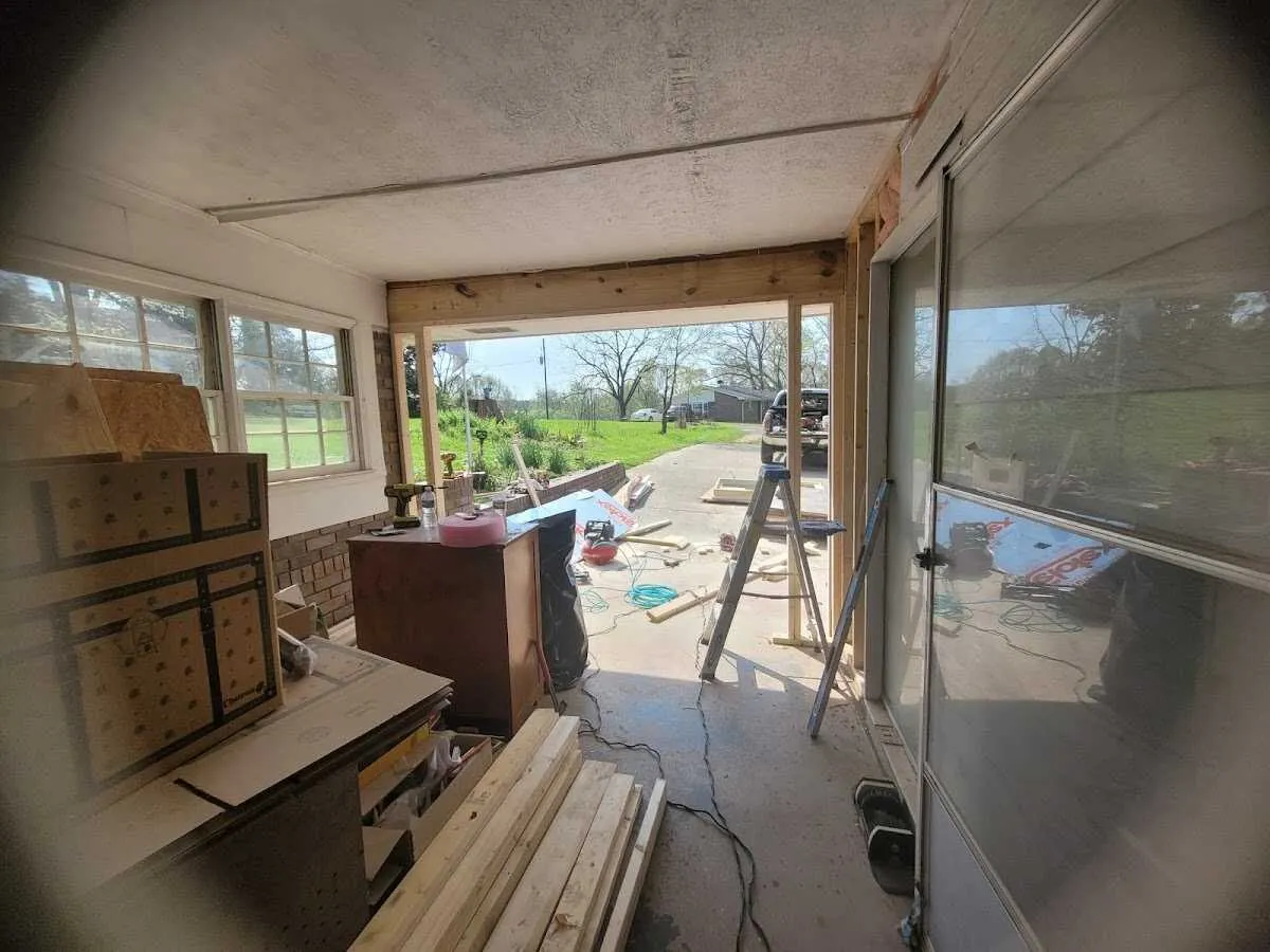 Air movers and dehumidifier for Water Mitigation Services in Bowleys Quarters